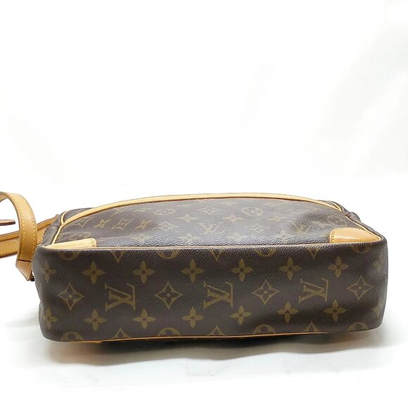 Authentic Louis Vuitton Trocadero 30 Brown Monogram Crossbody Bag mon780-110925 - Picture 8 of 16